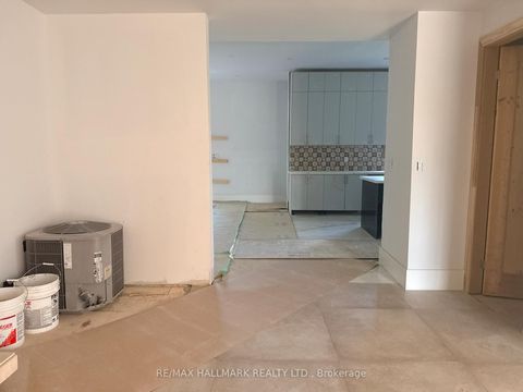 Photo 12 at 783 Midland Avenue, Kennedy Park, Toronto