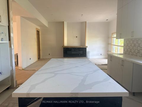 Photo 14 at 783 Midland Avenue, Kennedy Park, Toronto
