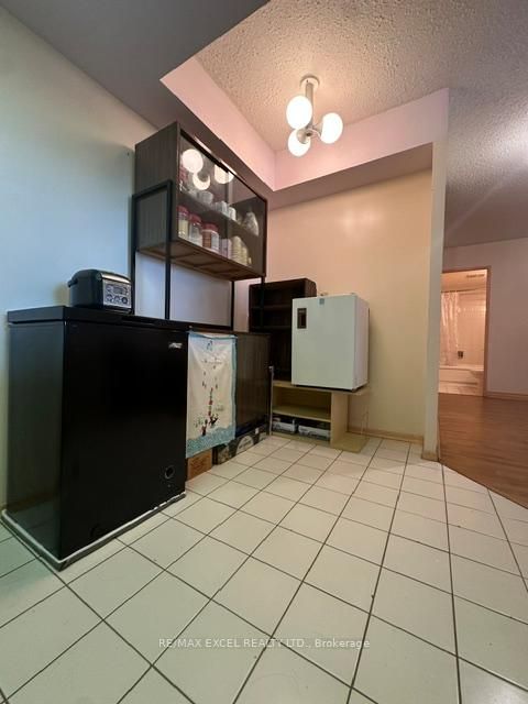 Photo 10 at 806 - 300 Alton Towers Circle, Milliken, Toronto