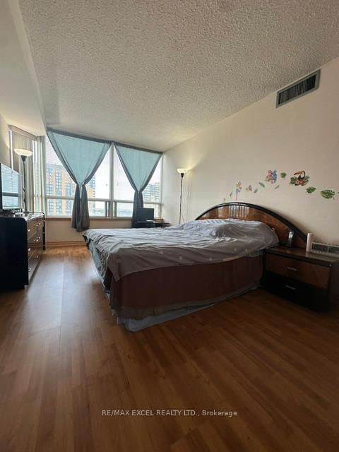 Photo 11 at 806 - 300 Alton Towers Circle, Milliken, Toronto