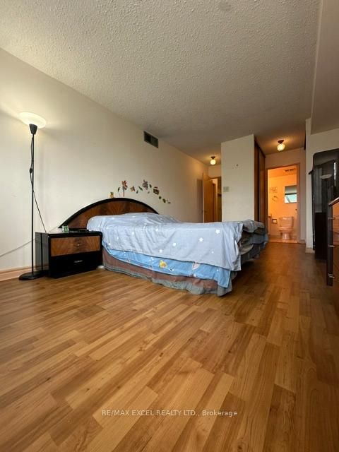 Photo 12 at 806 - 300 Alton Towers Circle, Milliken, Toronto