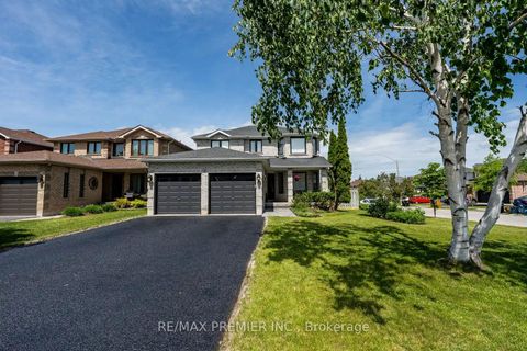 Photo 1 at 2 Grace Crescent, Painswick South, Barrie