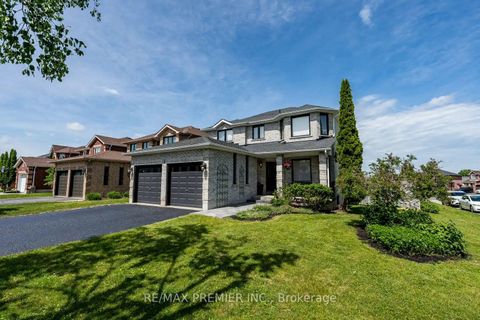 Photo 2 at 2 Grace Crescent, Painswick South, Barrie