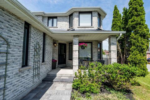 Photo 3 at 2 Grace Crescent, Painswick South, Barrie