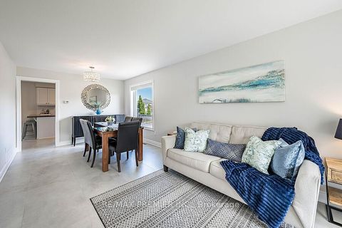 Photo 10 at 2 Grace Crescent, Painswick South, Barrie