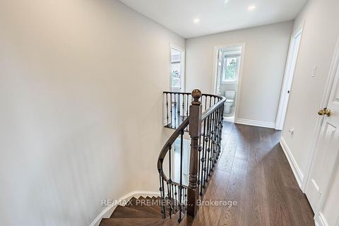 Photo 24 at 2 Grace Crescent, Painswick South, Barrie
