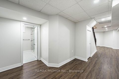 Photo 39 at 2 Grace Crescent, Painswick South, Barrie