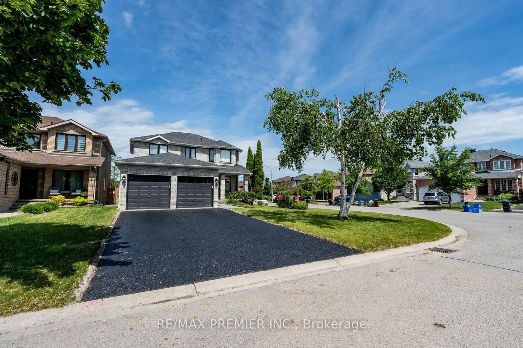 2 Grace Crescent, Painswick South, Barrie photo number 2