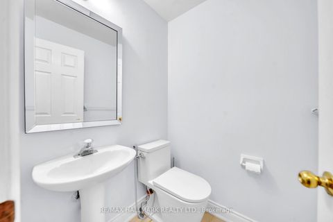 Photo 6 at 3 Creekview Avenue, Mill Pond, Richmond Hill