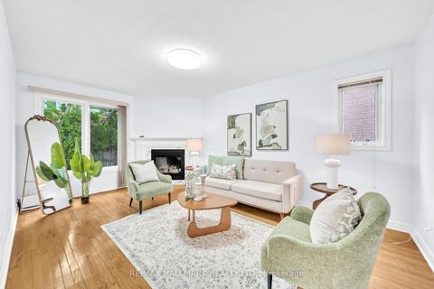 Photo 8 at 3 Creekview Avenue, Mill Pond, Richmond Hill
