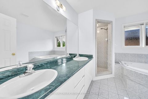 Photo 18 at 3 Creekview Avenue, Mill Pond, Richmond Hill