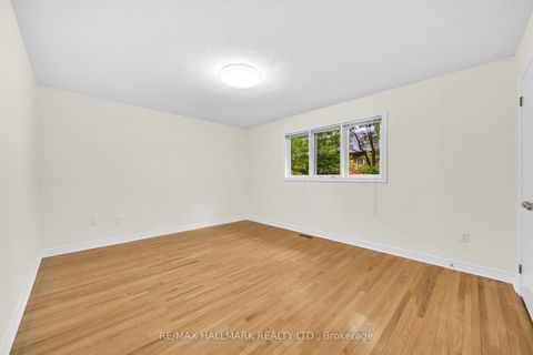Photo 22 at 3 Creekview Avenue, Mill Pond, Richmond Hill