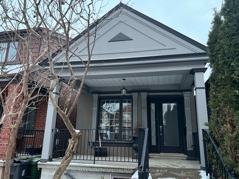 Photo 0 at 252 Earlscourt Avenue, Fairbank, Toronto