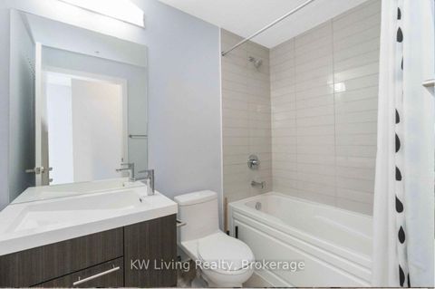 Photo 10 at 2209 - 30 Nelson Street, Waterfront Communities C1, Toronto