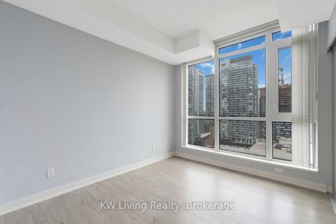 Photo 15 at 2209 - 30 Nelson Street, Waterfront Communities C1, Toronto