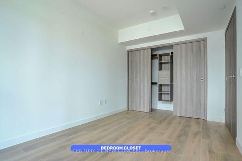 Photo 5 at 936 - 1 Concord Cityplace Way, Waterfront Communities C1, Toronto
