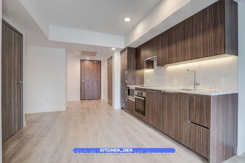 Photo 15 at 936 - 1 Concord Cityplace Way, Waterfront Communities C1, Toronto