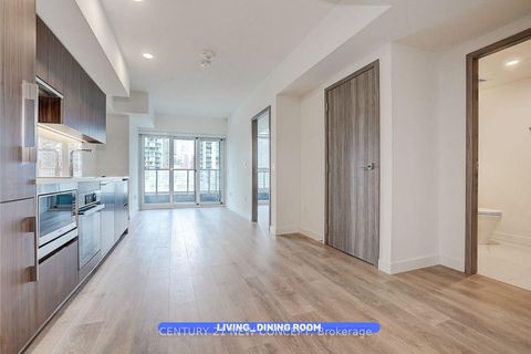 Photo 18 at 936 - 1 Concord Cityplace Way, Waterfront Communities C1, Toronto