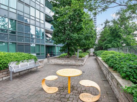 Photo 3 at 317 - 25 Greenview Avenue, Newtonbrook West, Toronto