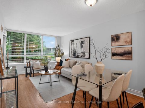 Photo 8 at 317 - 25 Greenview Avenue, Newtonbrook West, Toronto