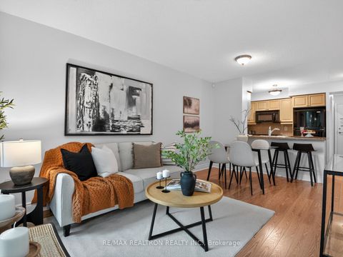 Photo 10 at 317 - 25 Greenview Avenue, Newtonbrook West, Toronto