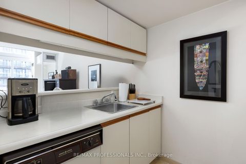 Photo 17 at 1506 - 25 Maitland Street, Yonge Corridor, Toronto