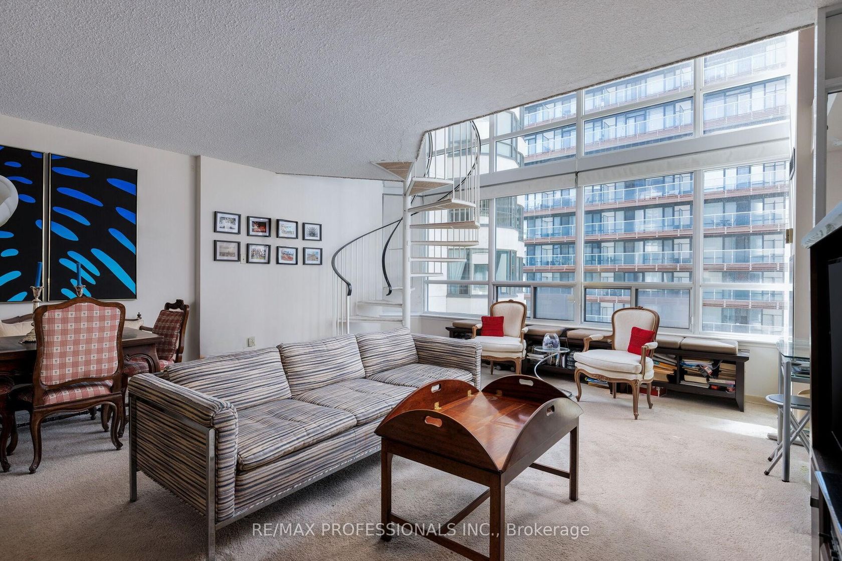 1506 - 25 Maitland Street, Yonge Corridor, Toronto photo number 2