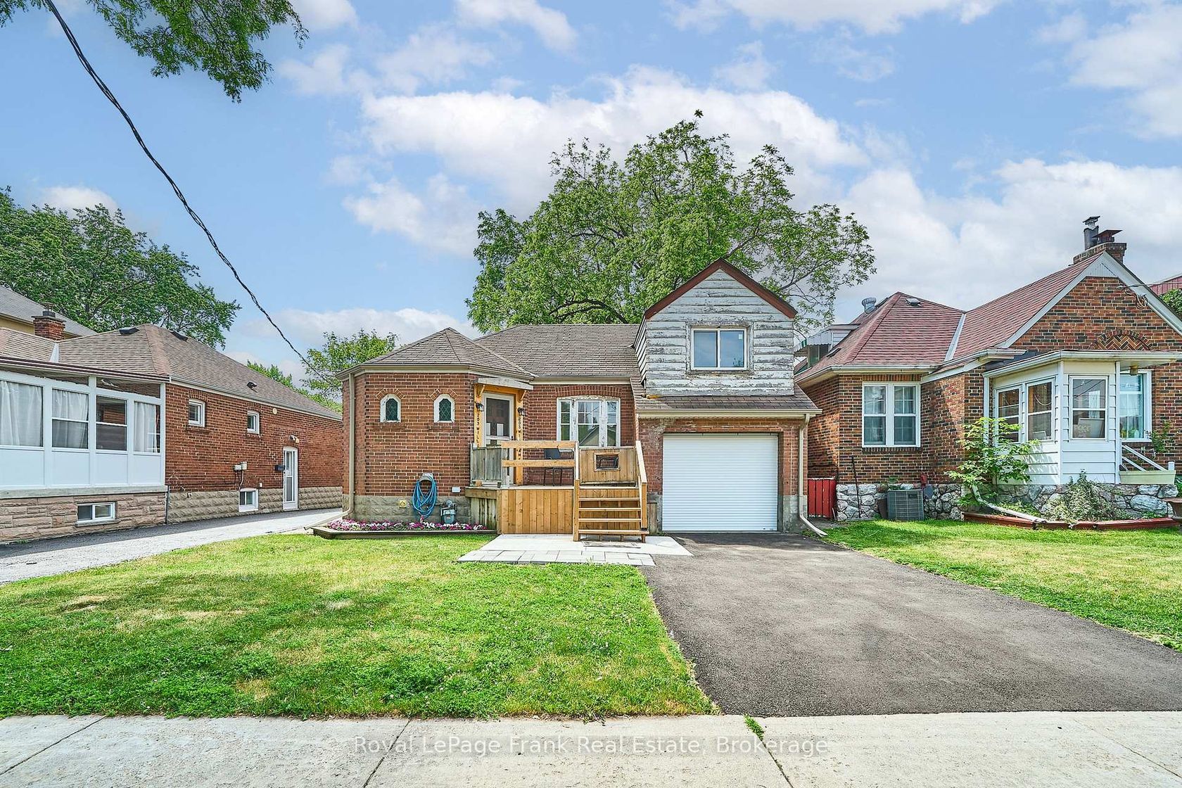 203 William Street, Weston, Toronto photo number 2