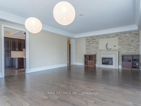 Photo 4 at 2315 - 70 Roehampton Avenue, Mount Pleasant West, Toronto