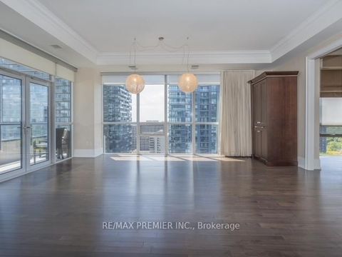 Photo 6 at 2315 - 70 Roehampton Avenue, Mount Pleasant West, Toronto