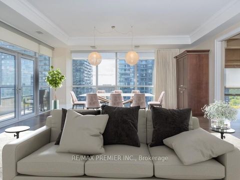 Photo 7 at 2315 - 70 Roehampton Avenue, Mount Pleasant West, Toronto