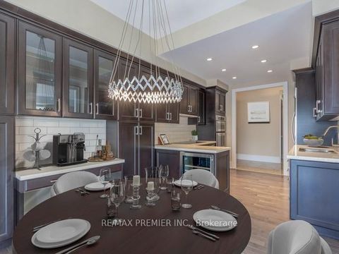 Photo 9 at 2315 - 70 Roehampton Avenue, Mount Pleasant West, Toronto
