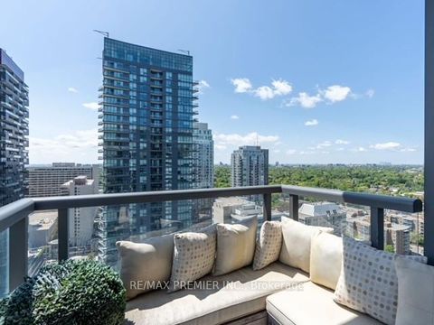 Photo 17 at 2315 - 70 Roehampton Avenue, Mount Pleasant West, Toronto