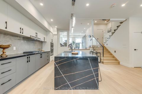 Photo 7 at 850 Cosburn Avenue, East York, Toronto