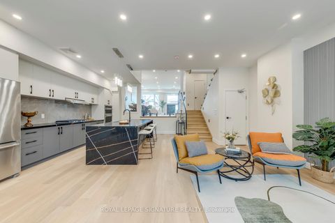 Photo 10 at 850 Cosburn Avenue, East York, Toronto