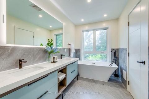Photo 16 at 850 Cosburn Avenue, East York, Toronto
