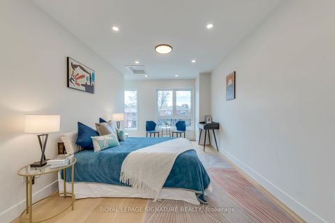 Photo 18 at 850 Cosburn Avenue, East York, Toronto