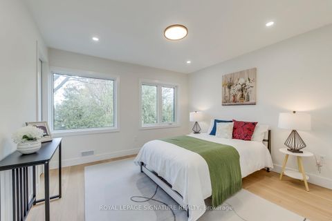 Photo 26 at 850 Cosburn Avenue, East York, Toronto