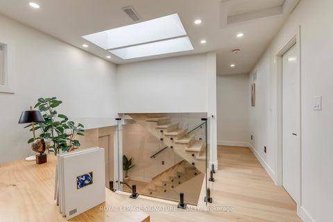 Photo 29 at 850 Cosburn Avenue, East York, Toronto
