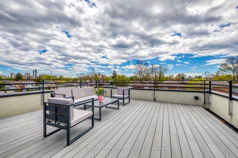 Photo 32 at 850 Cosburn Avenue, East York, Toronto