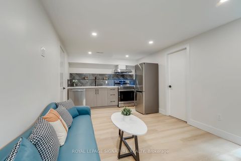 Photo 35 at 850 Cosburn Avenue, East York, Toronto