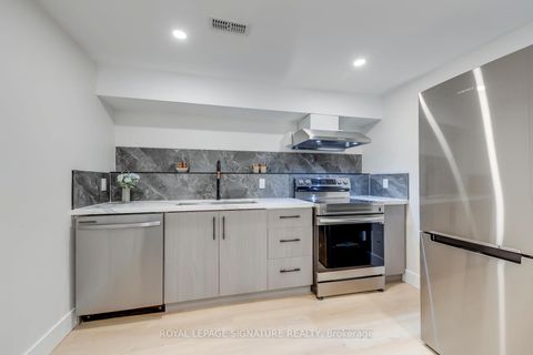 Photo 36 at 850 Cosburn Avenue, East York, Toronto