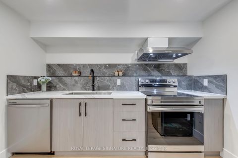 Photo 37 at 850 Cosburn Avenue, East York, Toronto
