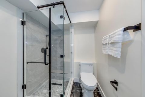 Photo 41 at 850 Cosburn Avenue, East York, Toronto