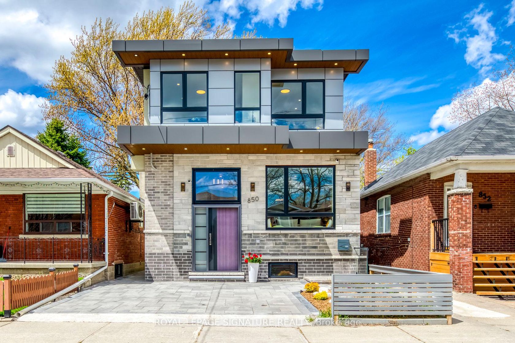 850 Cosburn Avenue, East York, Toronto photo number 2