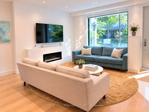 Photo 2 at 150 Rushton Road, Wychwood, Toronto