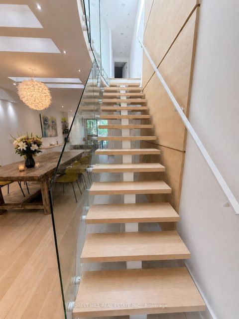 Photo 9 at 150 Rushton Road, Wychwood, Toronto