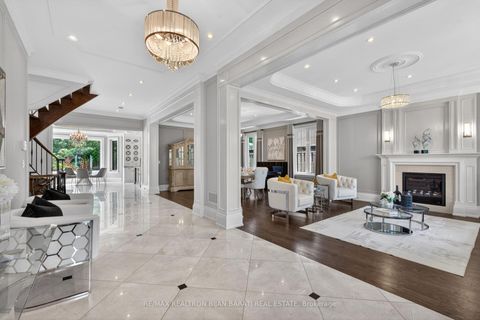 Photo 8 at 31 Caswell Drive, Newtonbrook East, Toronto
