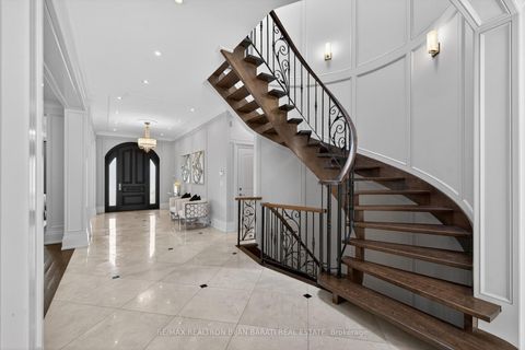 Photo 17 at 31 Caswell Drive, Newtonbrook East, Toronto