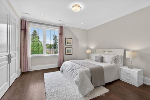 Photo 26 at 31 Caswell Drive, Newtonbrook East, Toronto